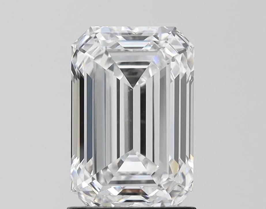 2.5 carat E-VVS2 Emerald Cut Lab Grown Diamond