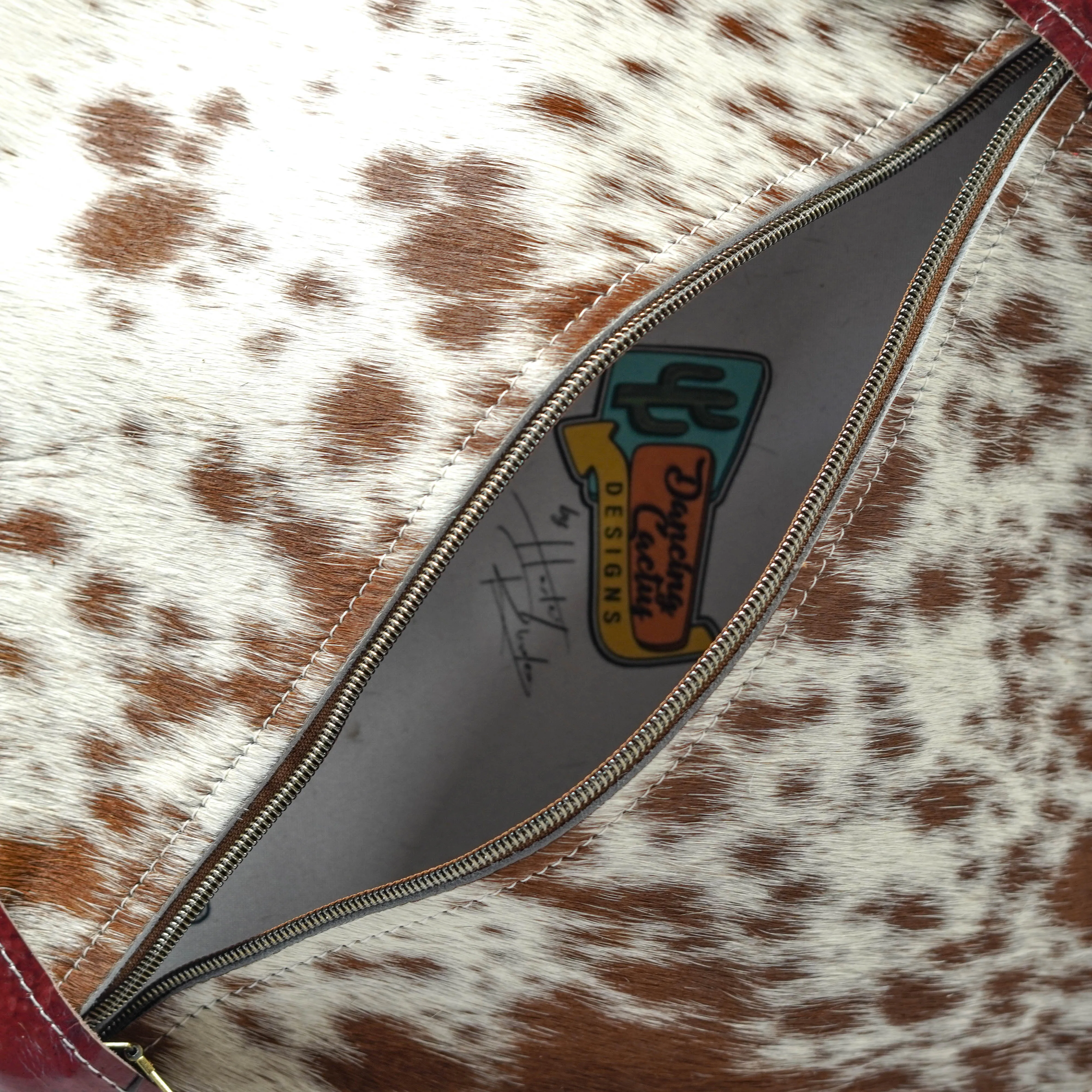Accessory Bag - Longhorn w/ Burgundy Skulls