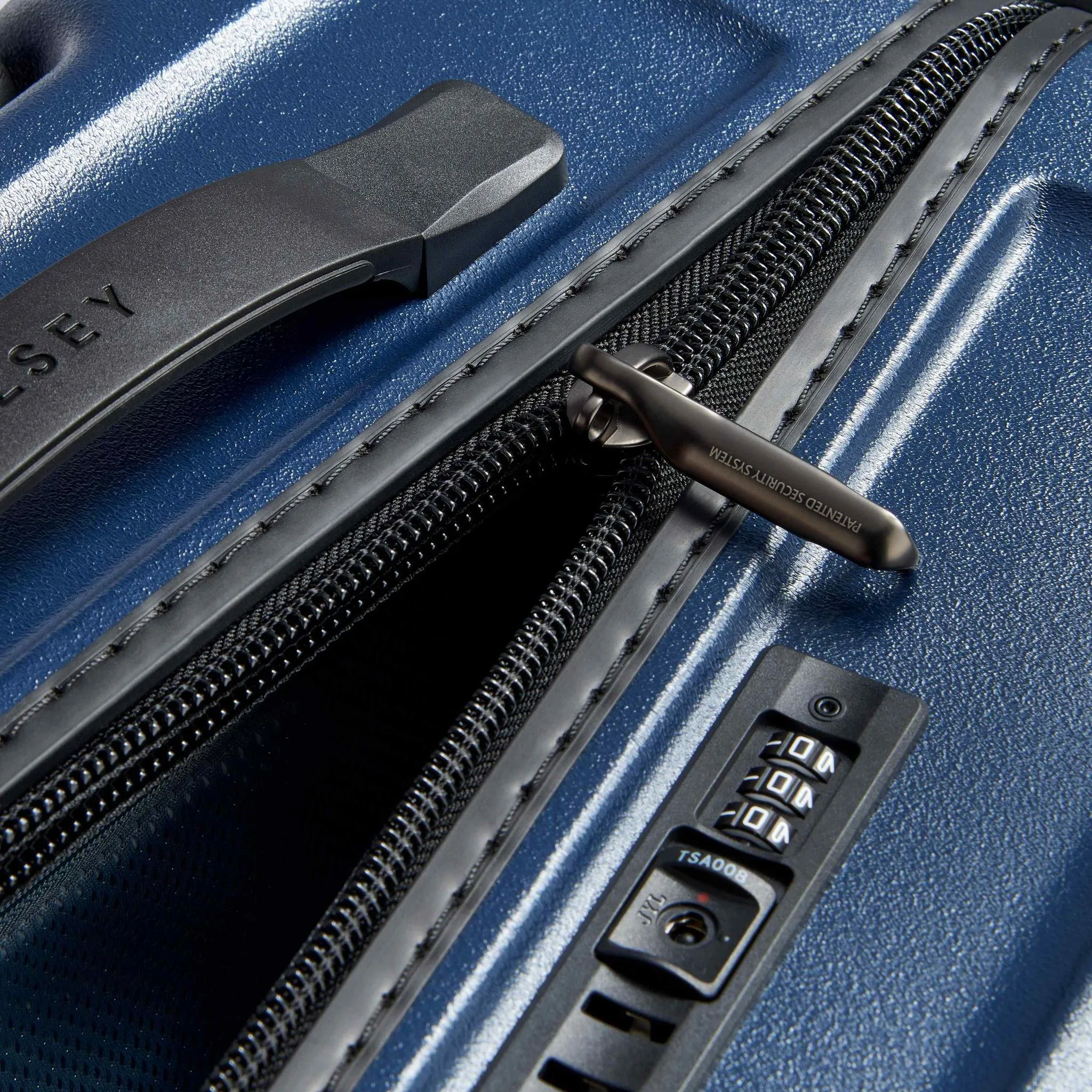 Delsey Turenne 2.0 27" Spinner