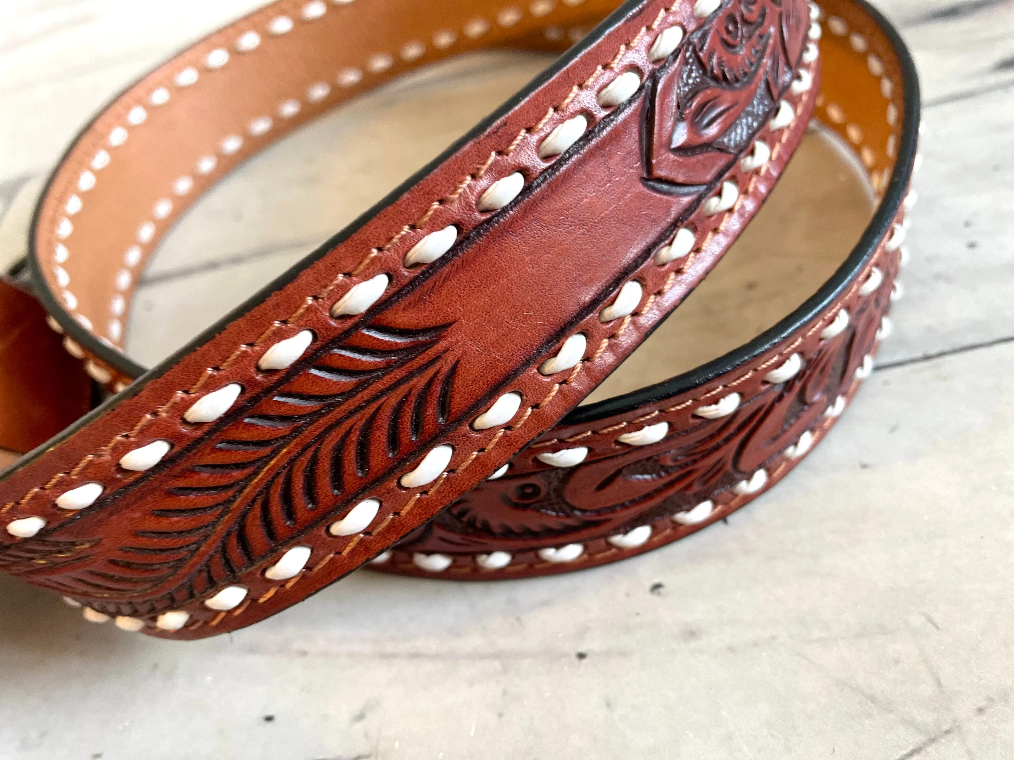 Feather Floral Tooled Medium Leather Handbag Strap with White Buckstitch