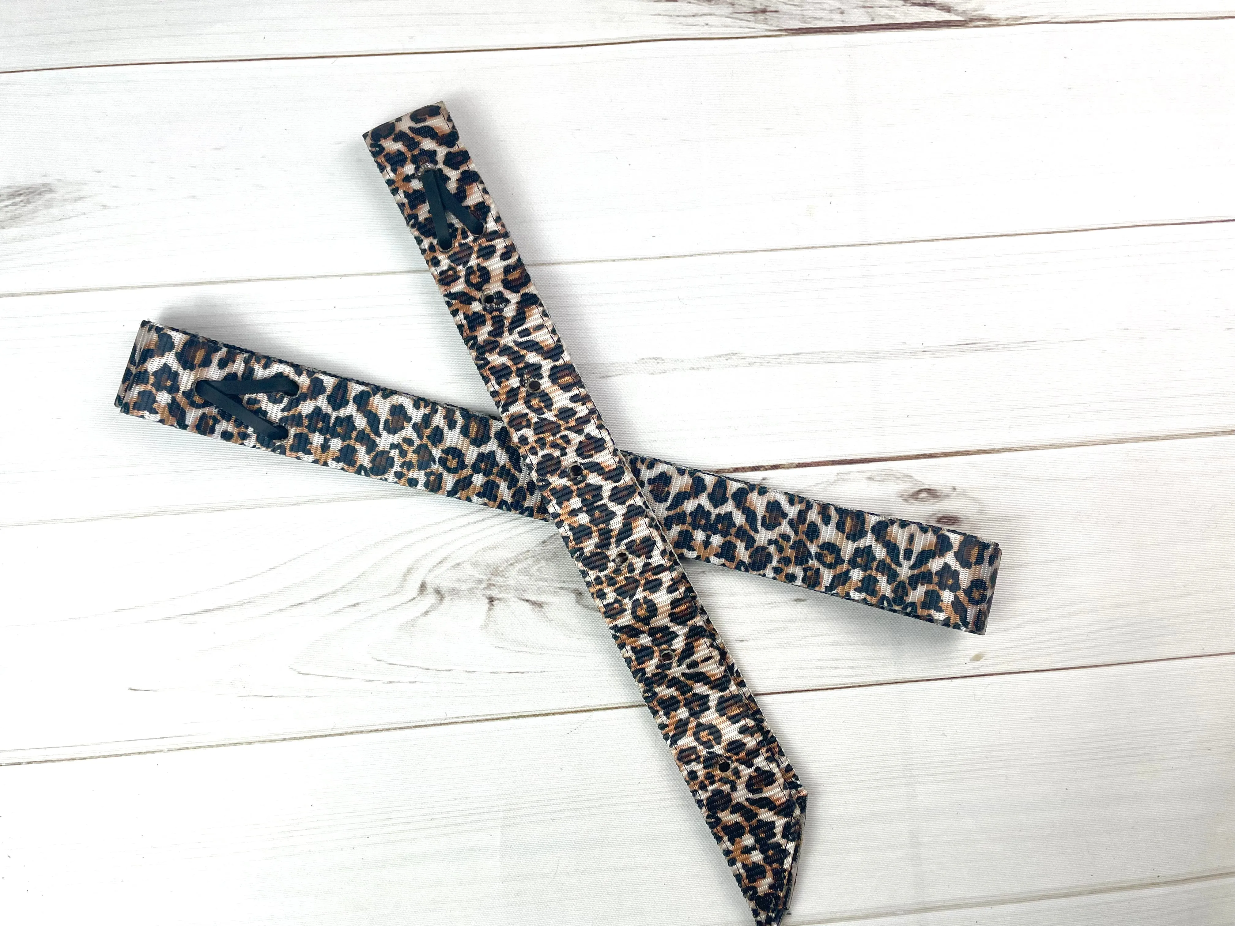 Light Leopard Cinch Strap Set
