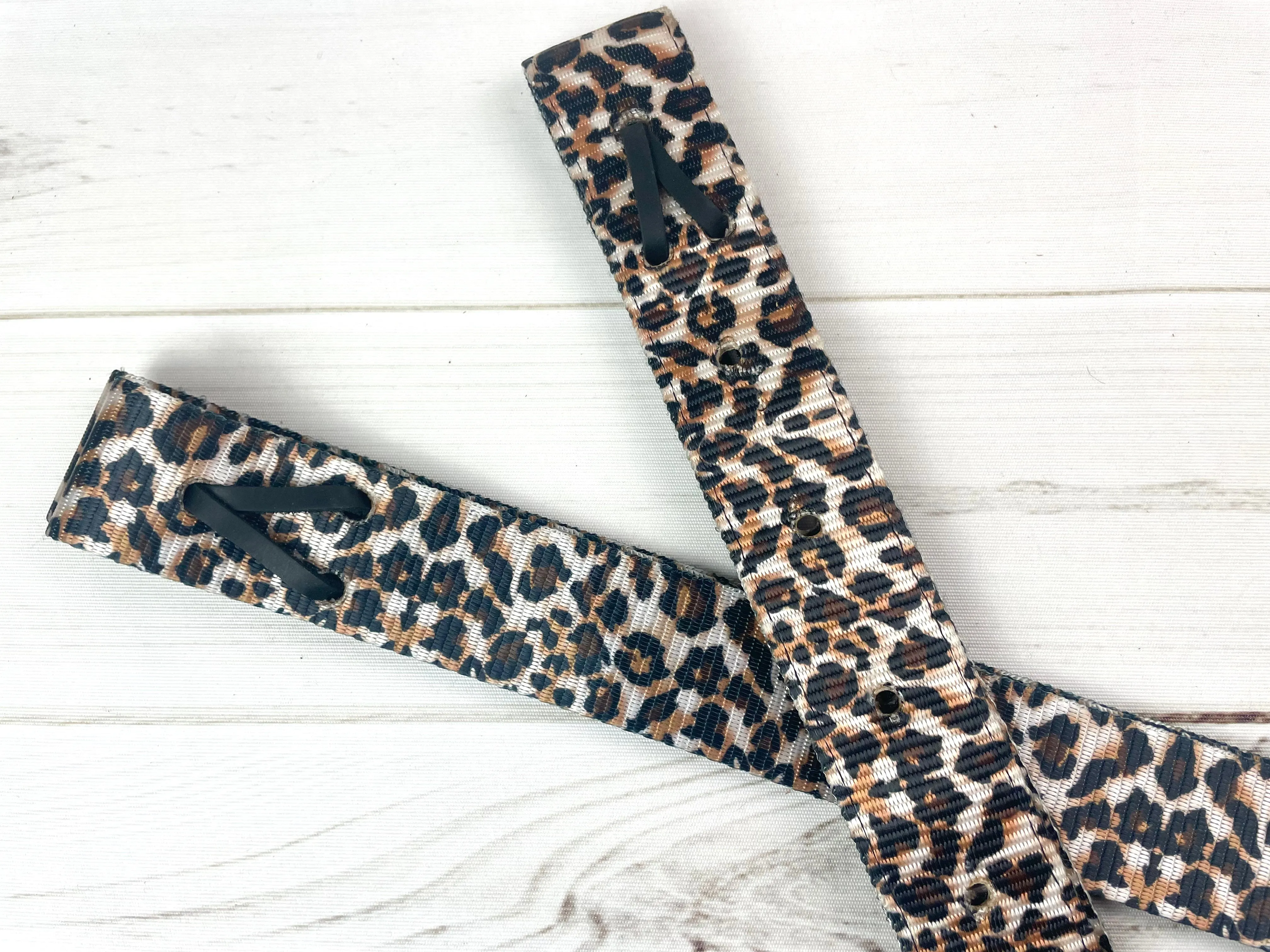 Light Leopard Cinch Strap Set