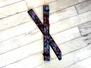 Multi Colored Feather on Black Background Cinch Strap Set