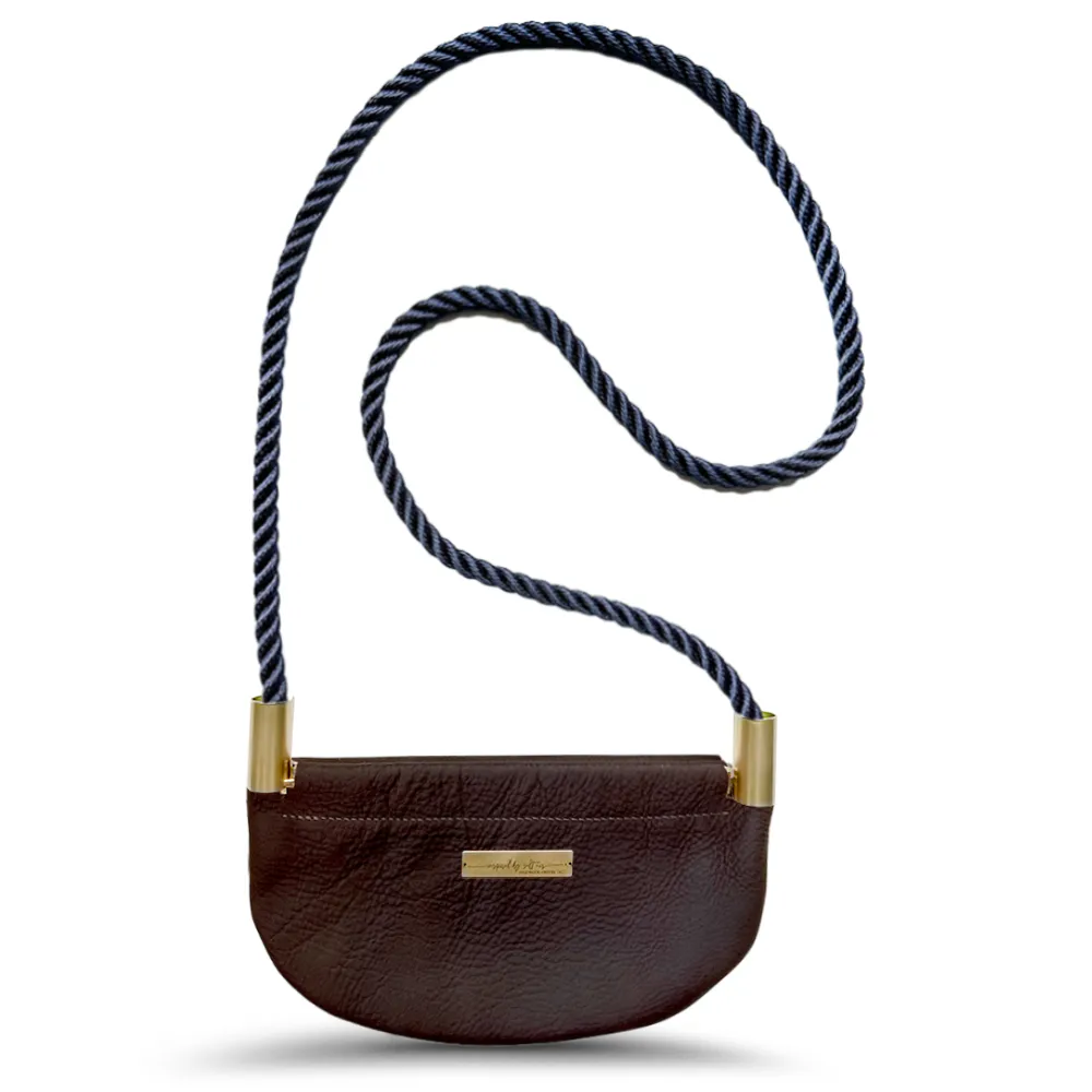 Oyster Shell Bag in Brown Leather