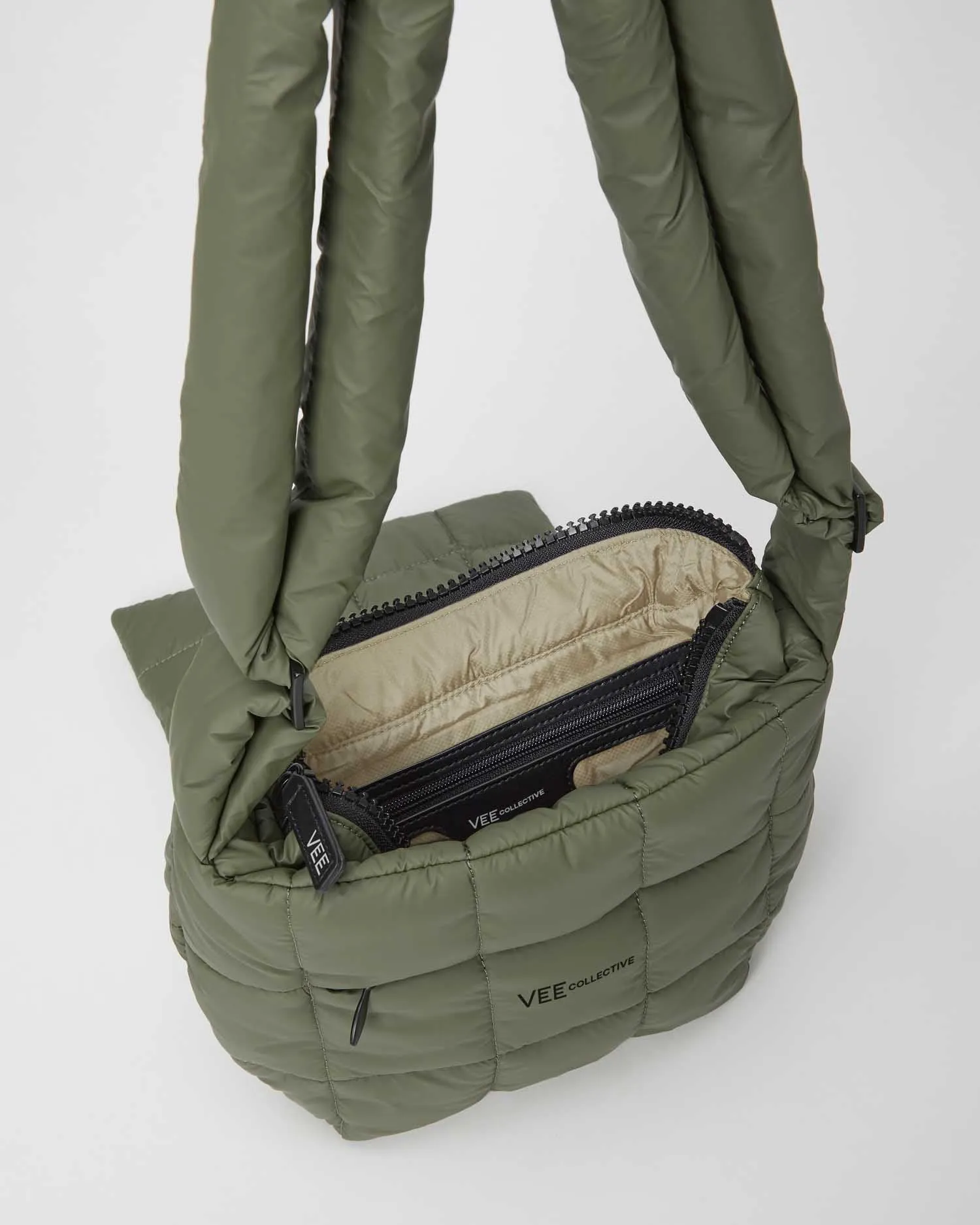 Porter Messenger Moss