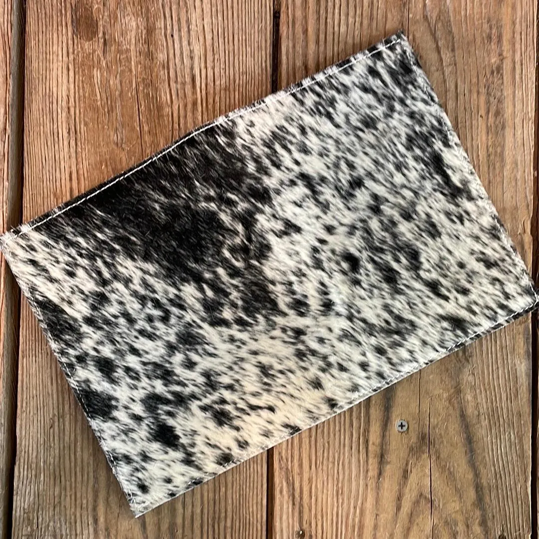 Small Notepad Cover - Black & White w/ No Embossed