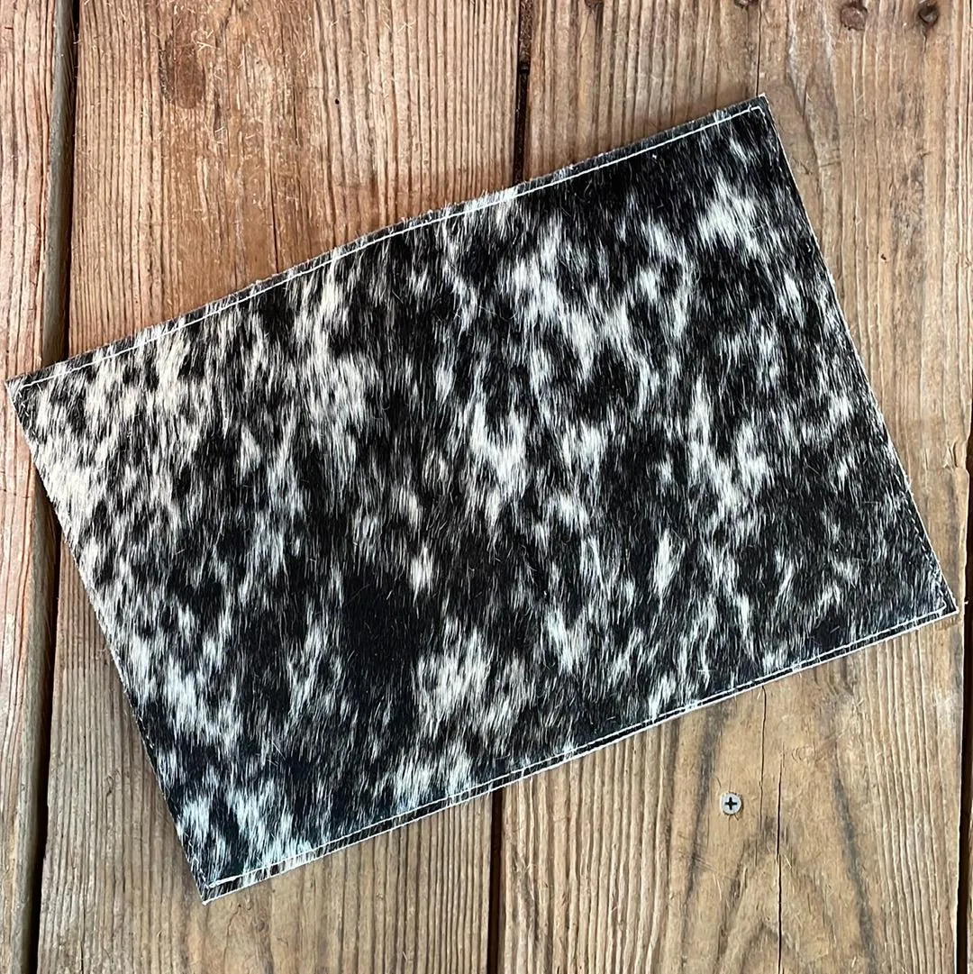 Small Notepad Cover - Black & White w/ No Embossed