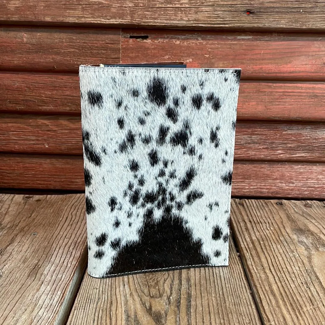 Small Notepad Cover - Black & White w/ No Embossed