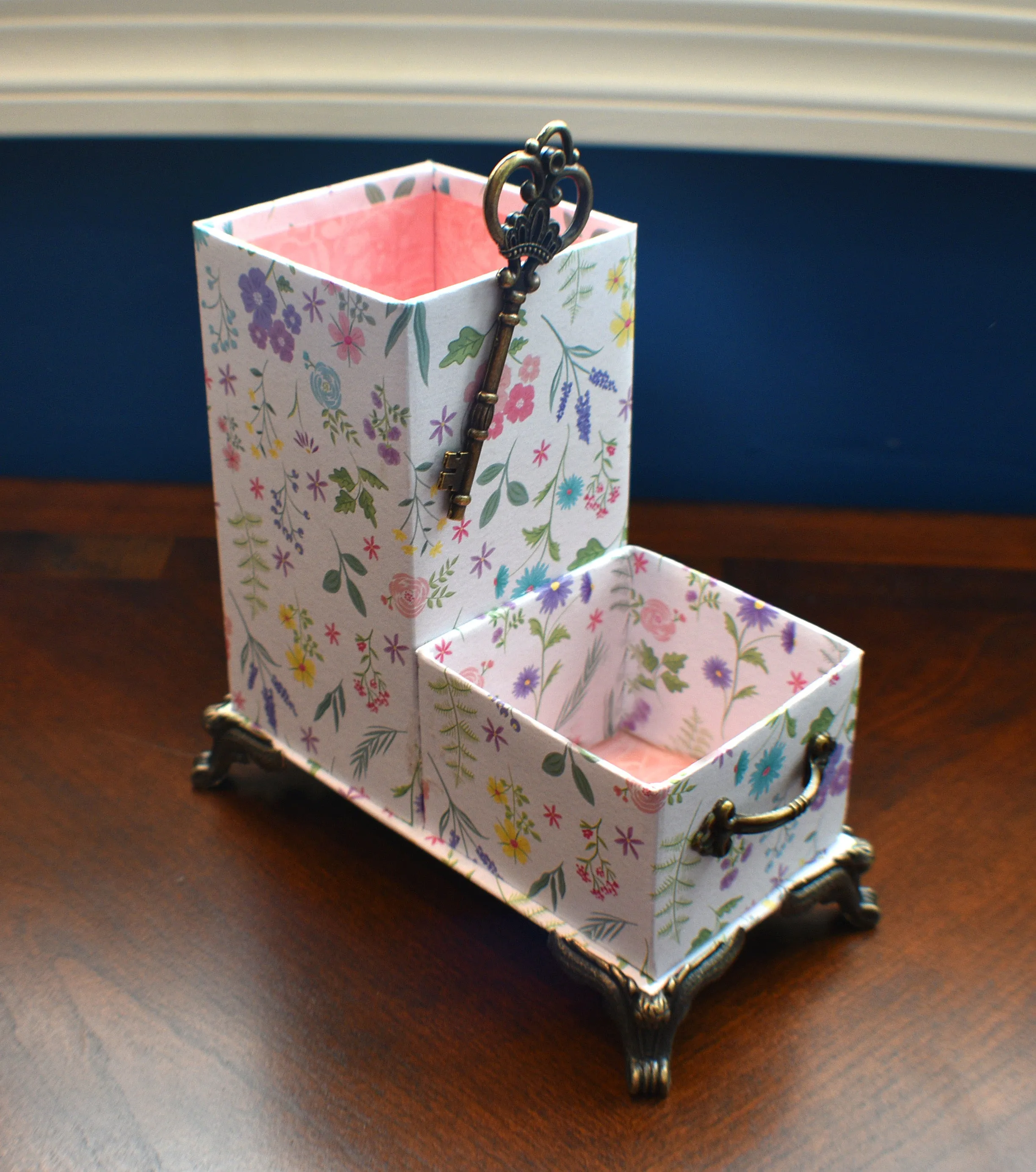 Spring Flowers Bouquet Desktop Organizer for Pens and Clips w/Antique Key Accent
