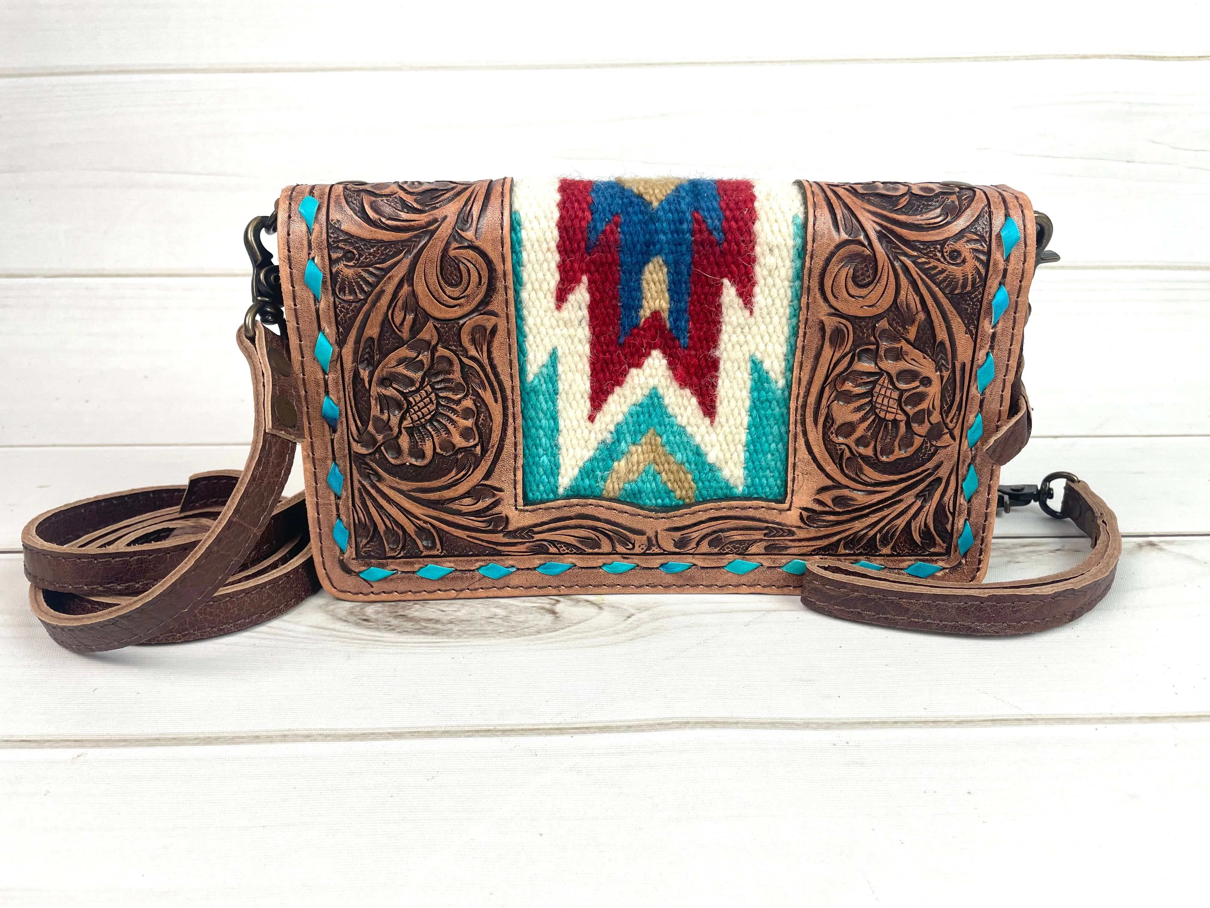 Turquoise Red Diamond Tooled Leather Wool Inset Carryall Wallet