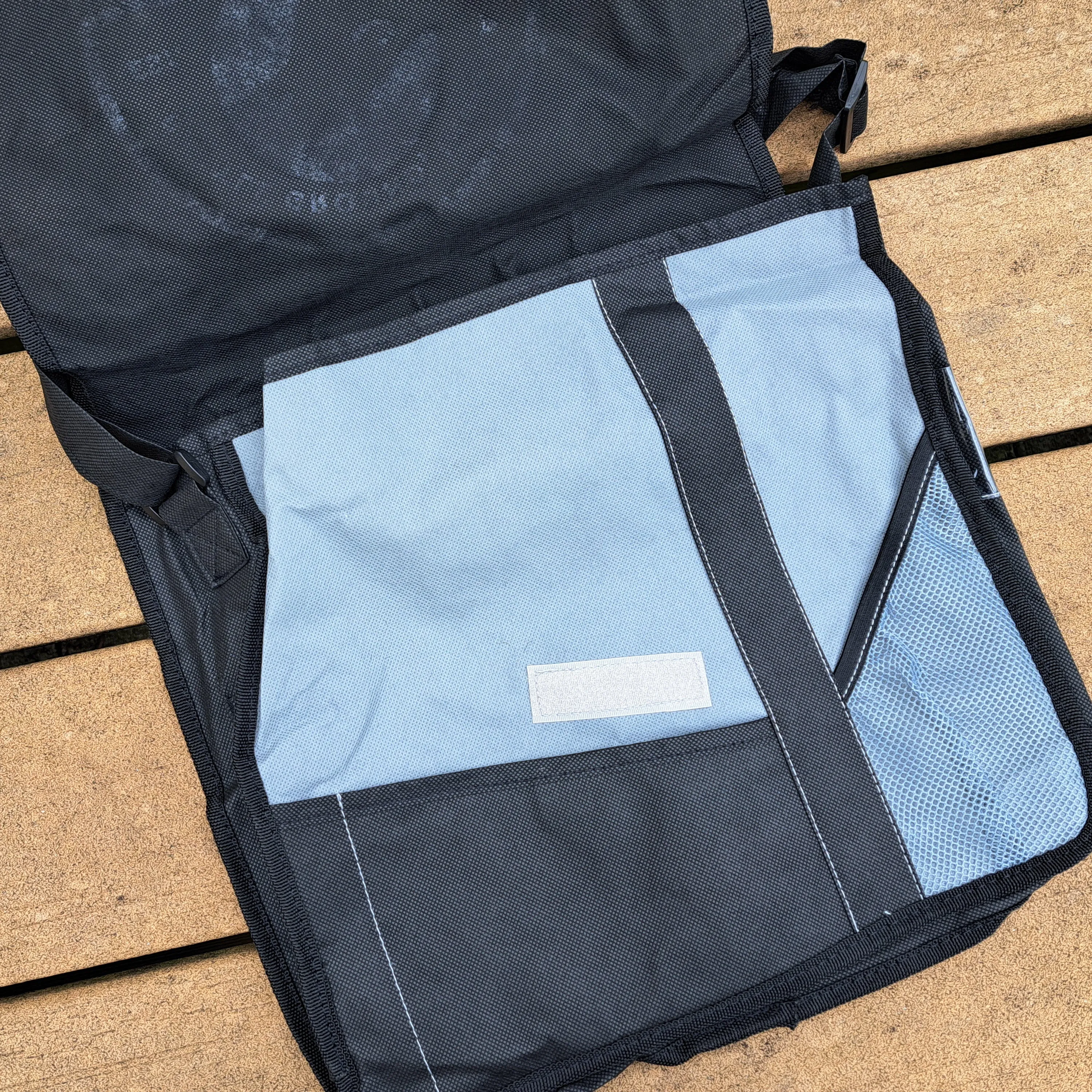 Wolf Park Messenger Bag